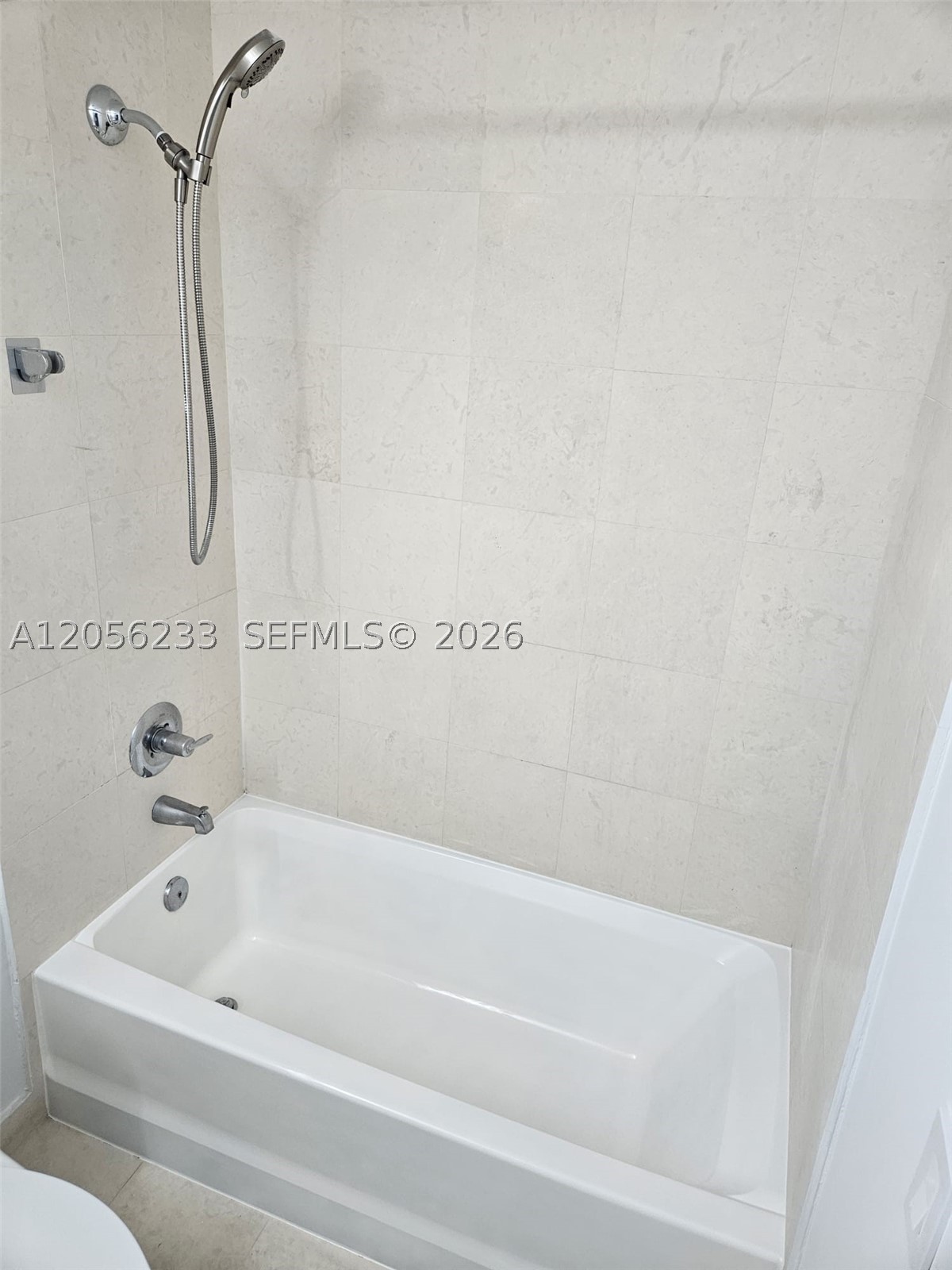 60 SW 13th St #2810, Miami FL 33130