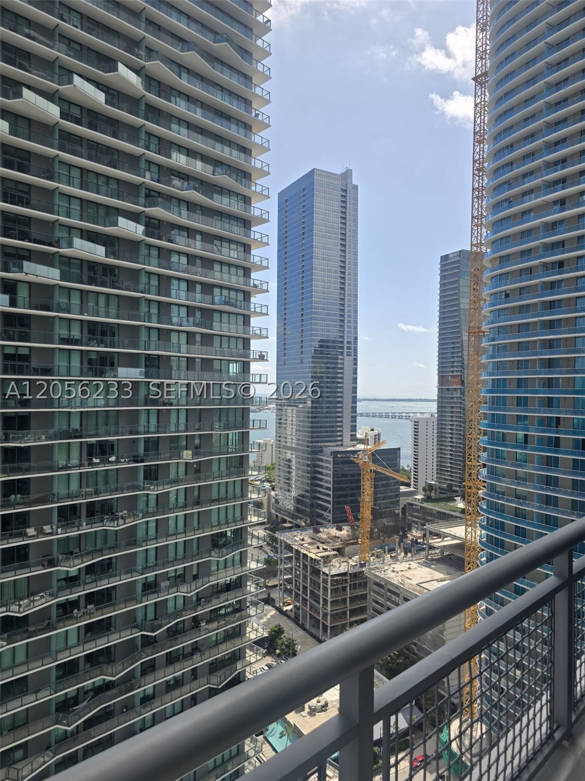 60 SW 13th St #2810, Miami FL 33130