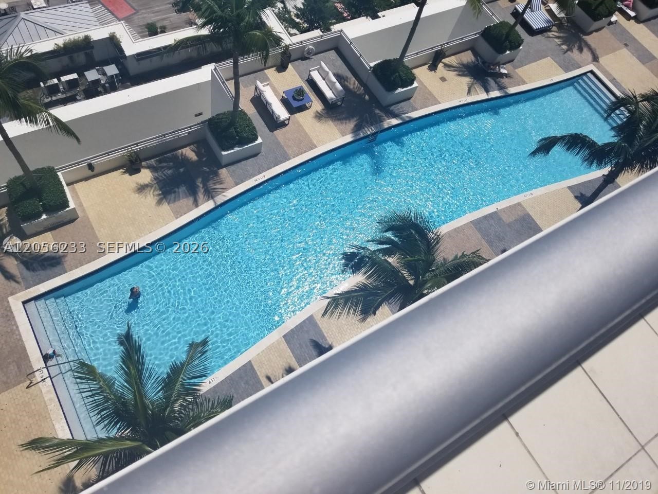 60 SW 13th St #2810, Miami FL 33130