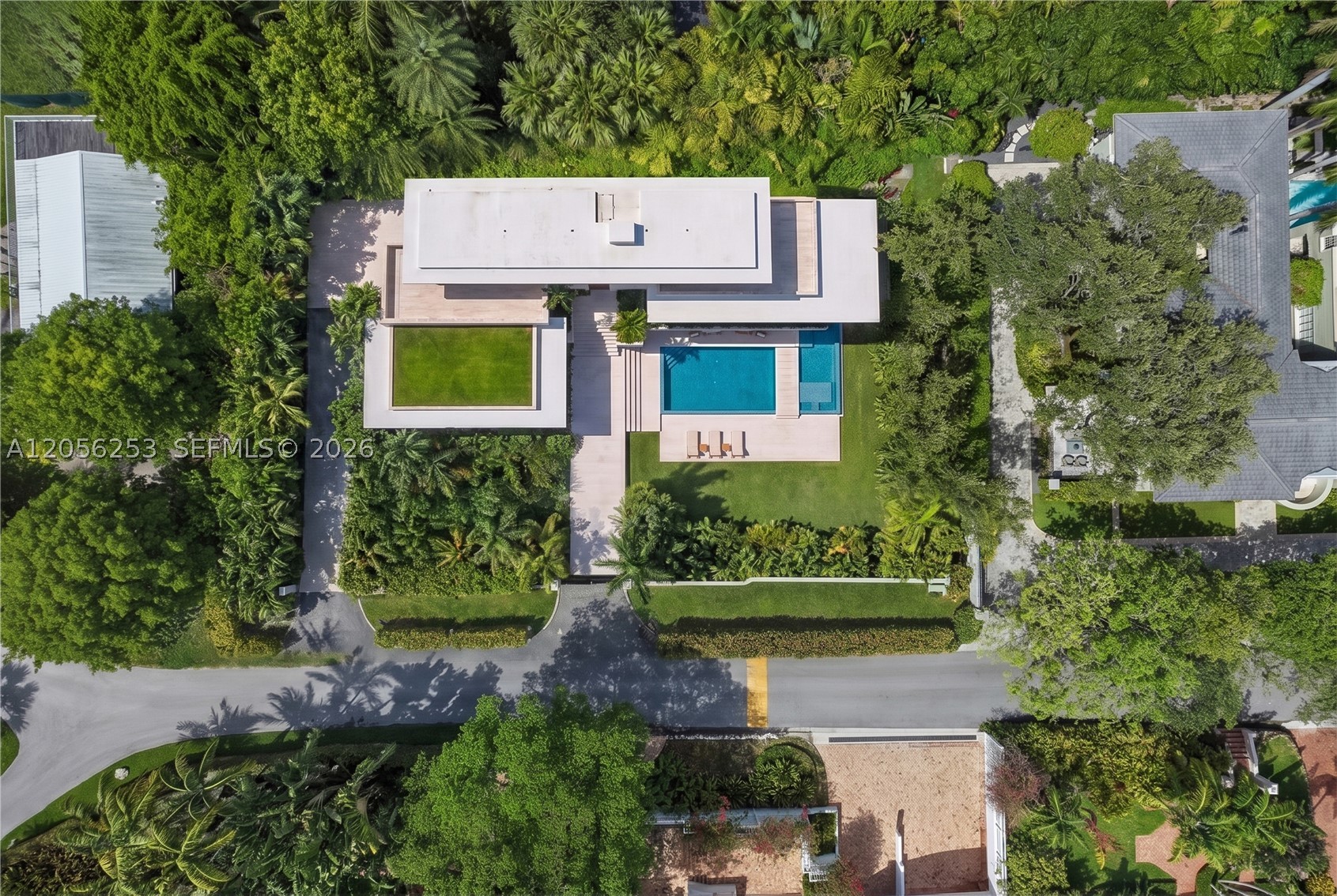 3400 S Moorings Way, Miami FL 33133