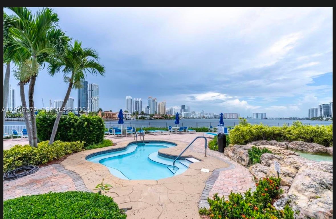 19101 NE 36th Ct #304, Aventura FL 33180