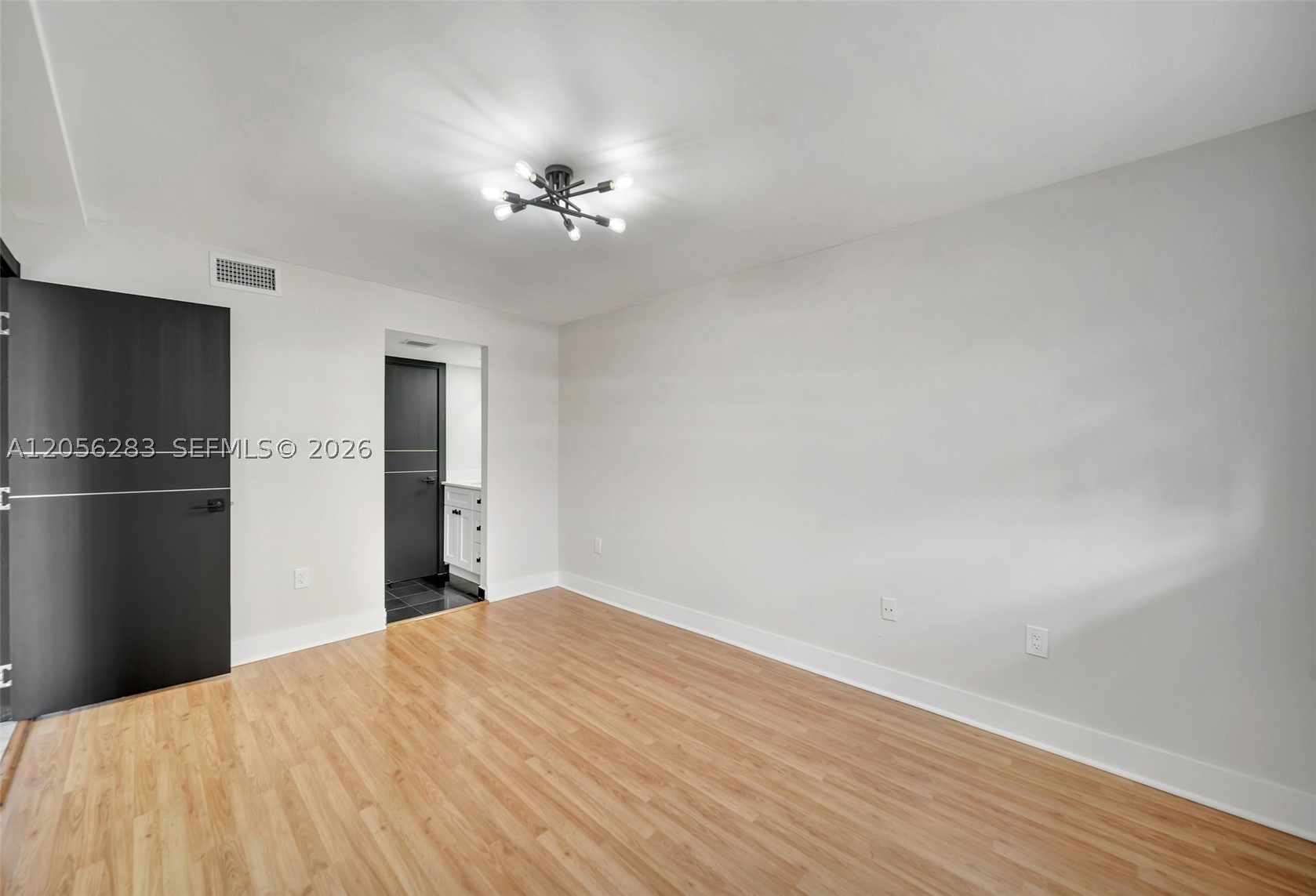 1900 Meridian Ave #303, Miami Beach FL 33139