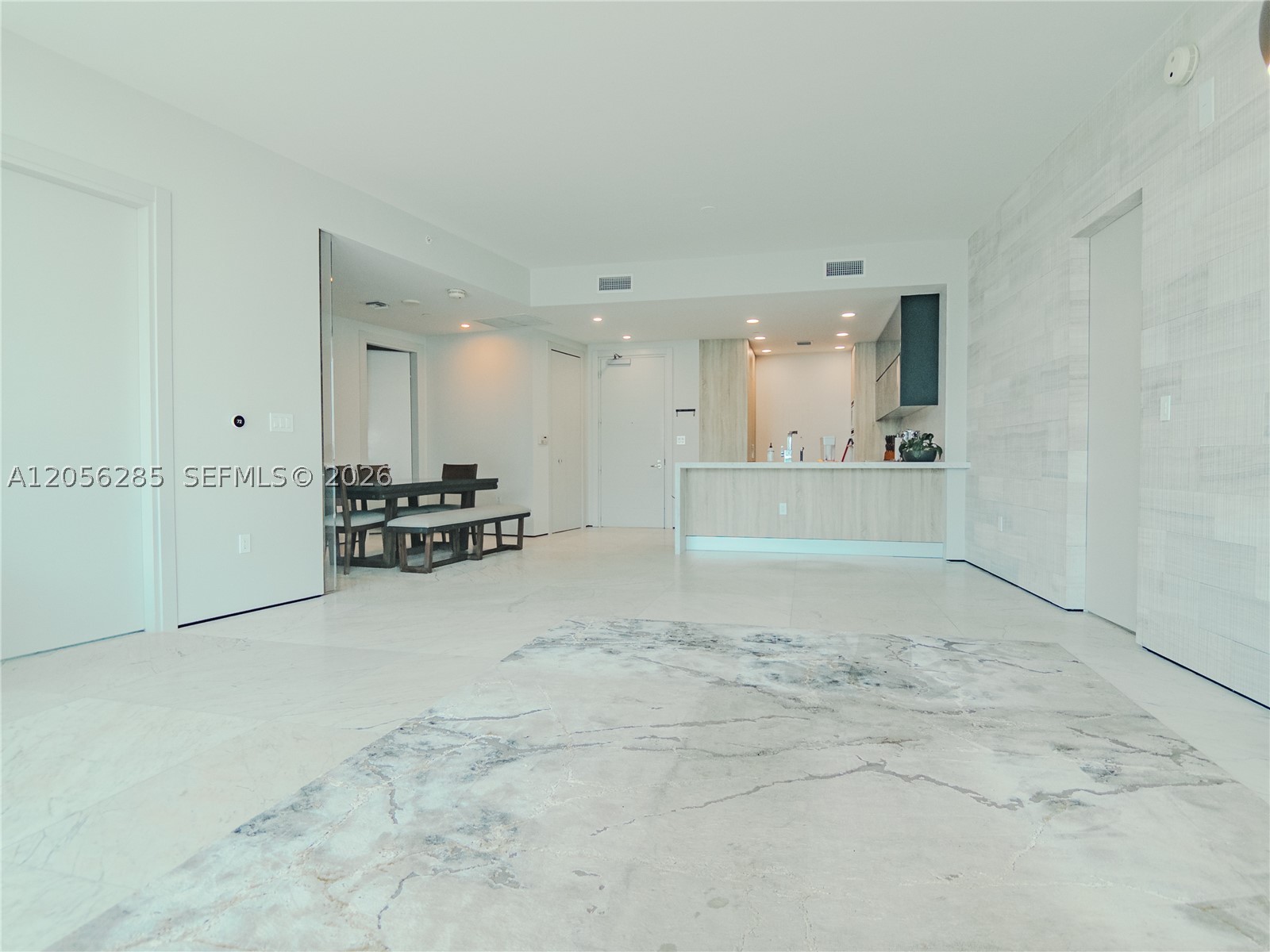 200 Biscayne Boulevard Way #5104, Miami FL 33131