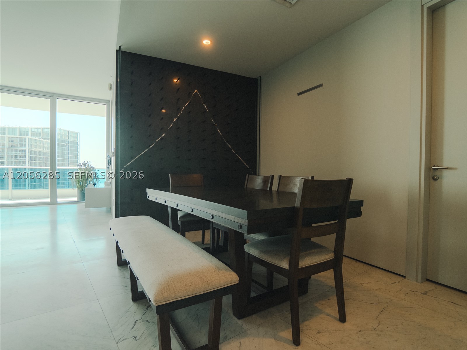 200 Biscayne Boulevard Way #5104, Miami FL 33131