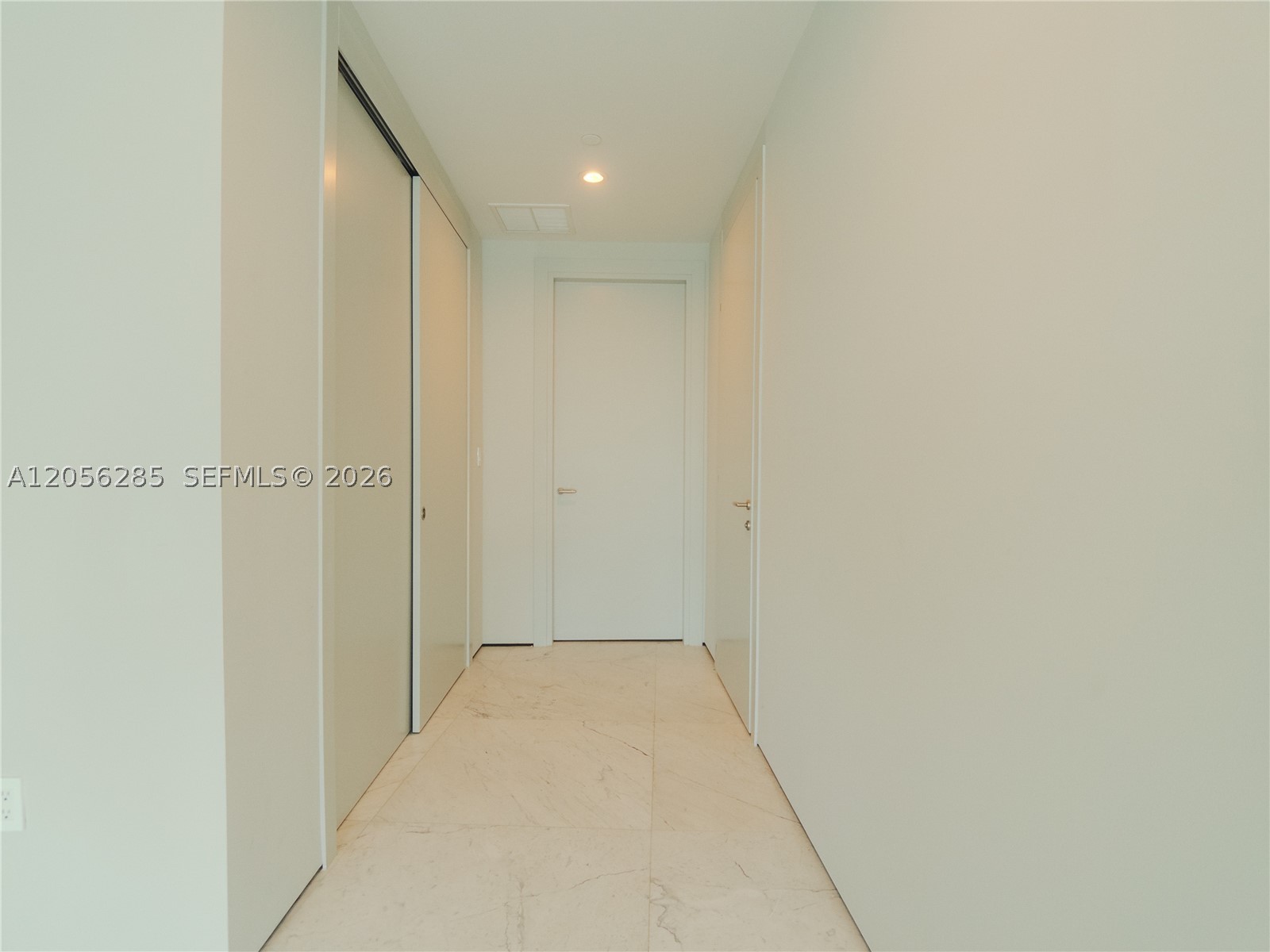 200 Biscayne Boulevard Way #5104, Miami FL 33131
