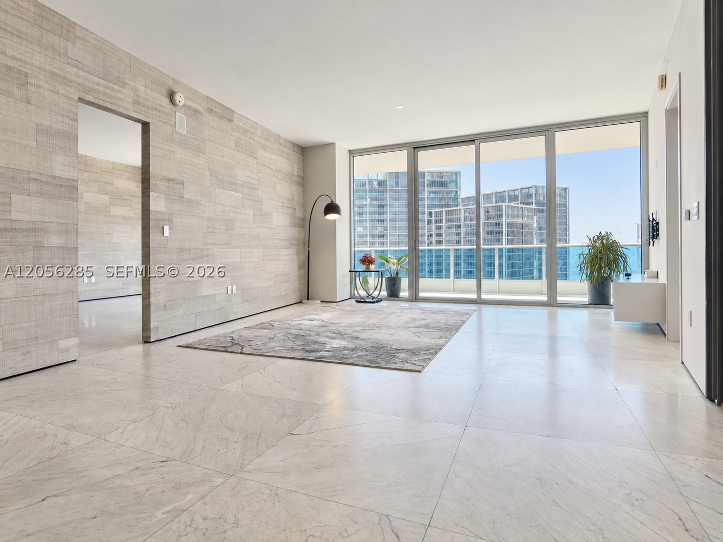 200 Biscayne Boulevard Way #5104, Miami FL 33131