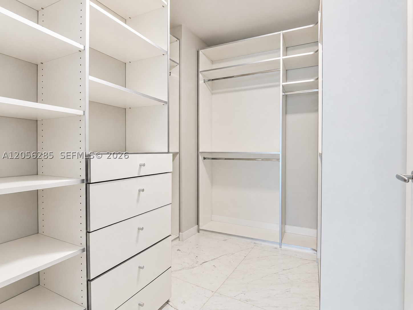 200 Biscayne Boulevard Way #5104, Miami FL 33131