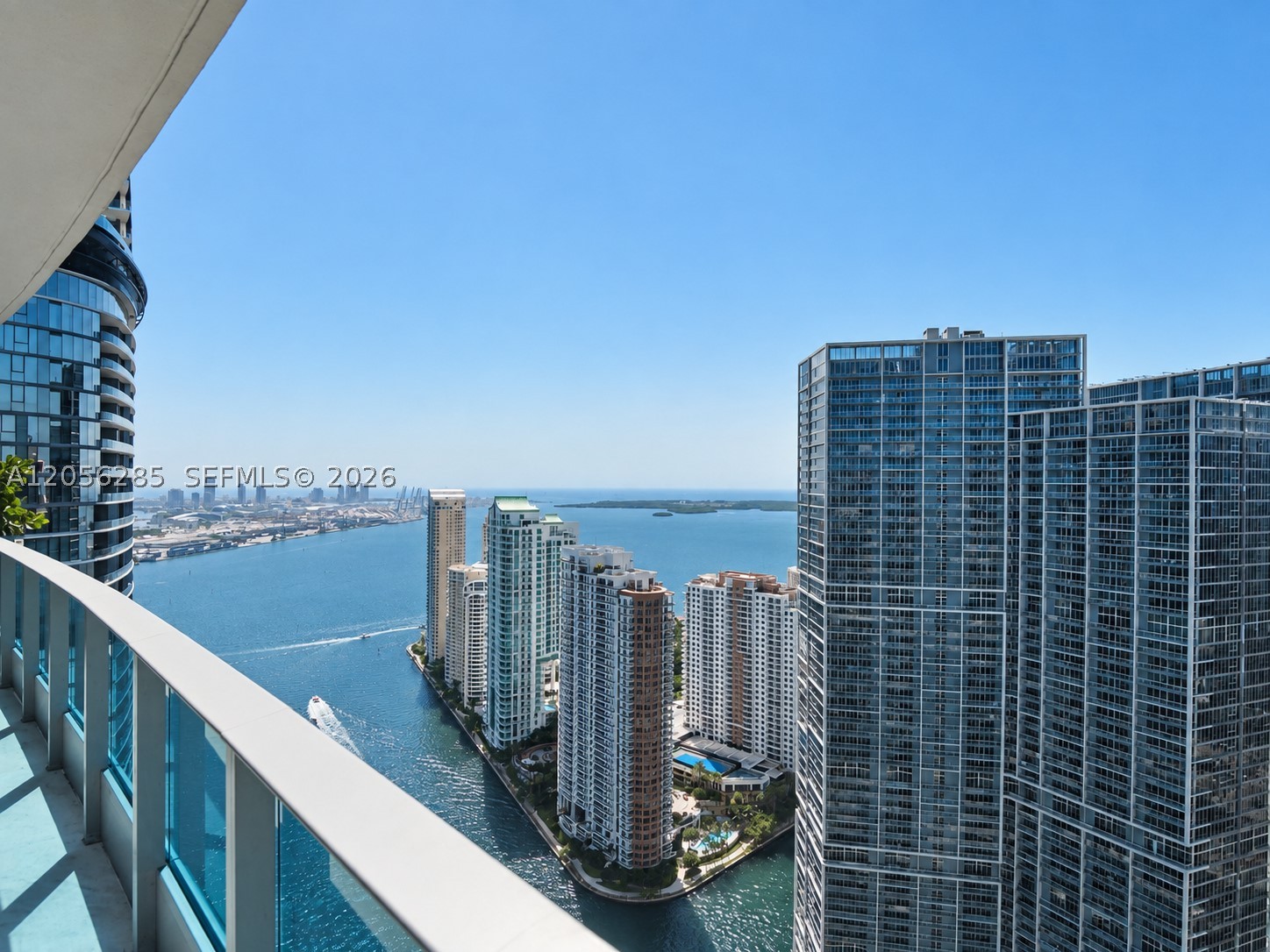 200 Biscayne Boulevard Way #5104, Miami FL 33131