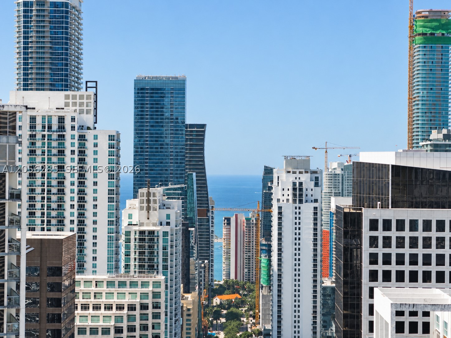 200 Biscayne Boulevard Way #5104, Miami FL 33131