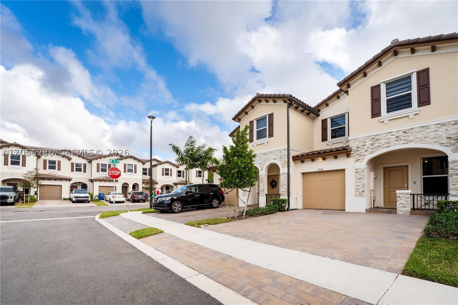 #<MlsListing:0x00007f74375cb9a0>