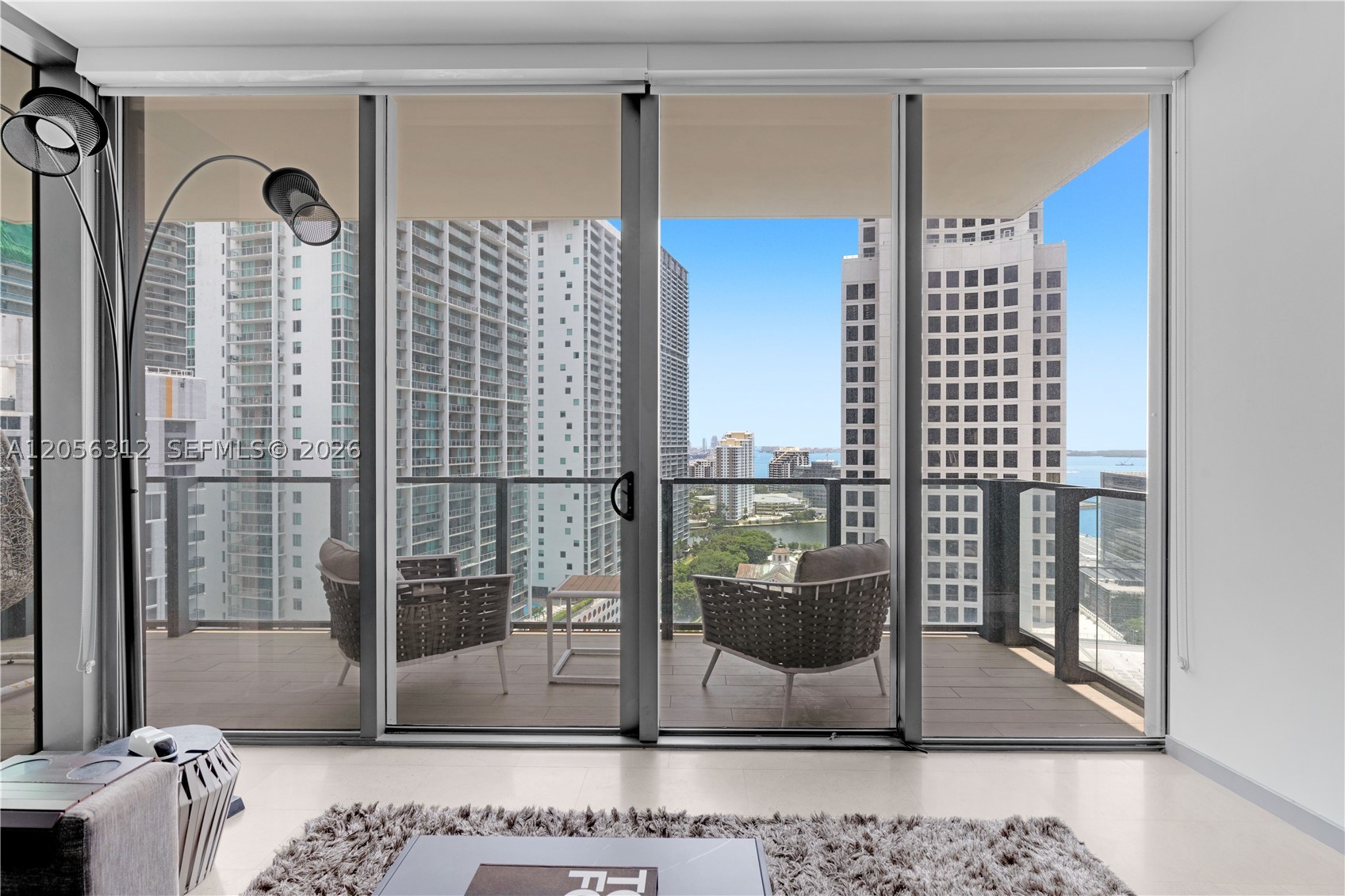 68 SE 6th St #1907, Miami FL 33131