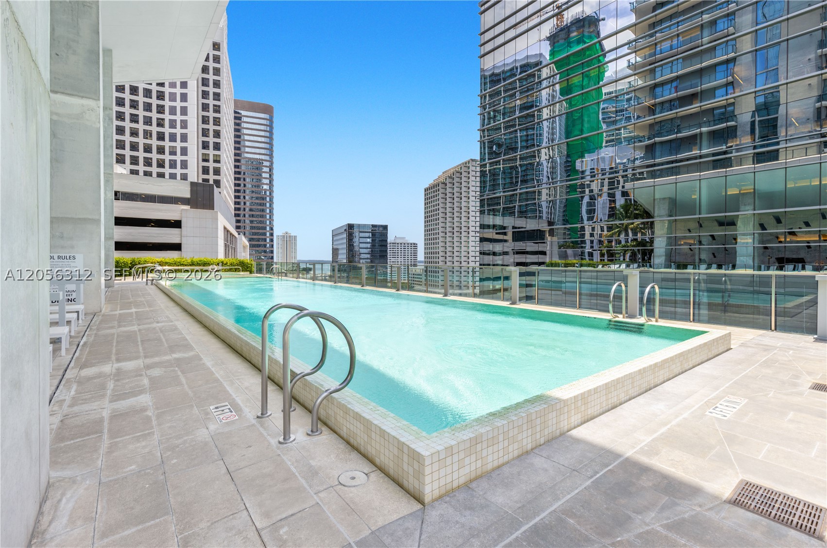 68 SE 6th St #1907, Miami FL 33131