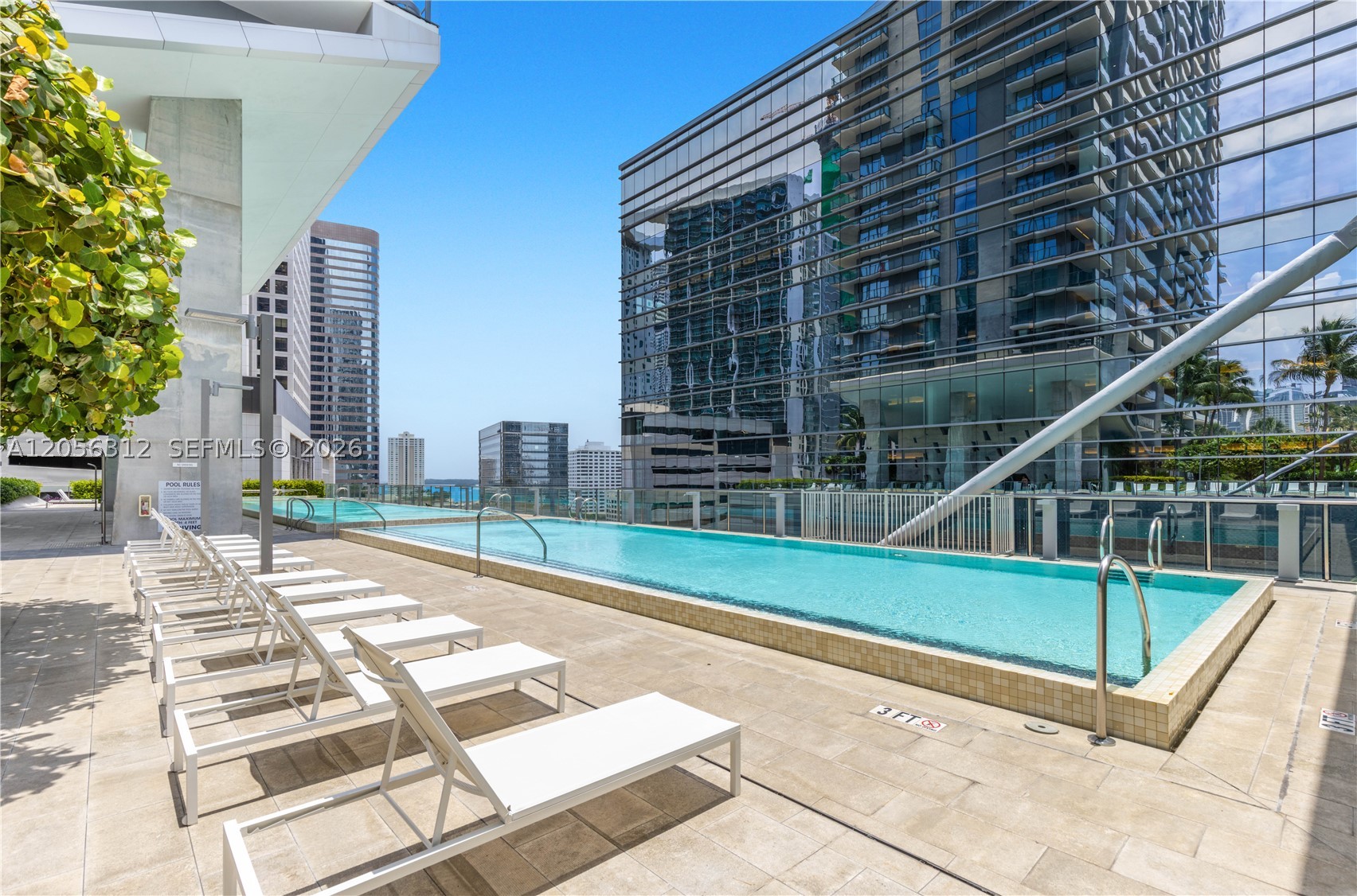 68 SE 6th St #1907, Miami FL 33131