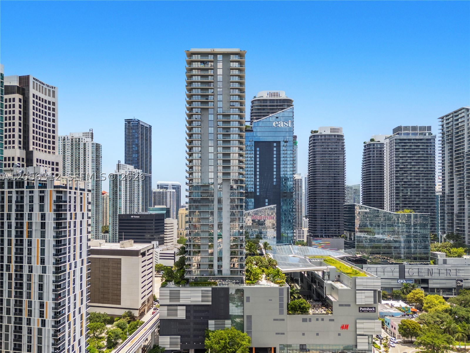 68 SE 6th St #1907, Miami FL 33131