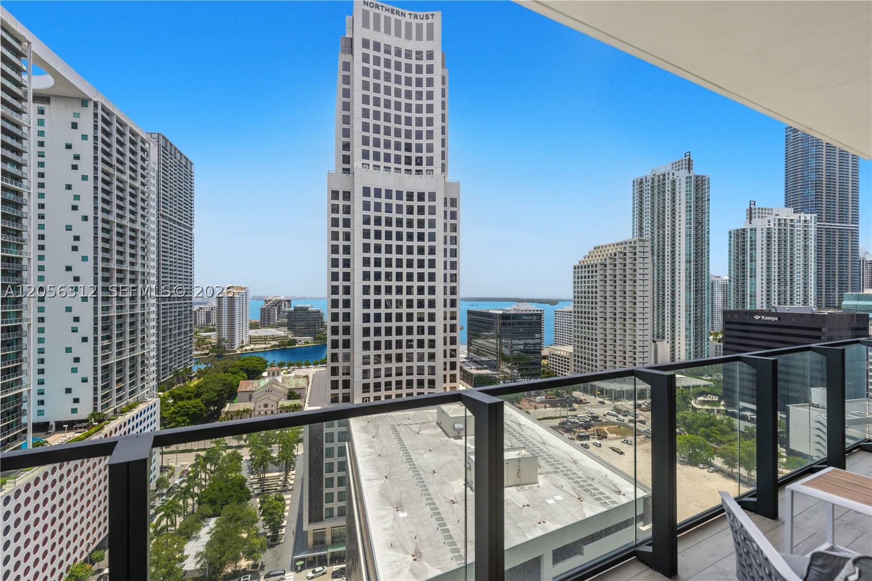 68 SE 6th St #1907, Miami FL 33131
