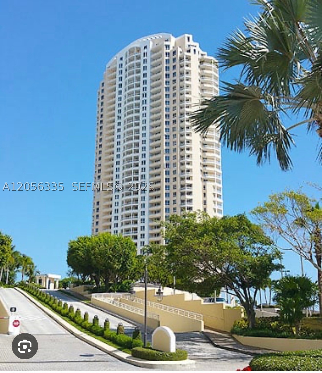 808 Brickell Key Dr #1202, Miami FL 33131