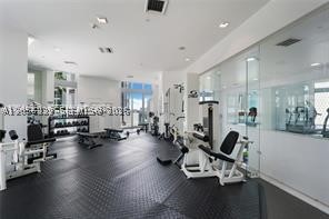 350 S Miami Ave #3612, Miami FL 33130
