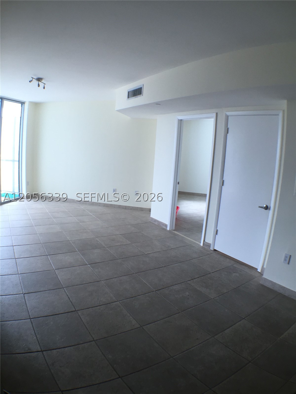 350 S Miami Ave #3612, Miami FL 33130