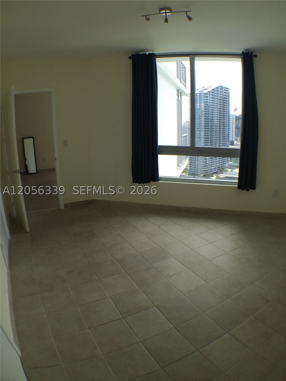 350 S Miami Ave #3612, Miami FL 33130