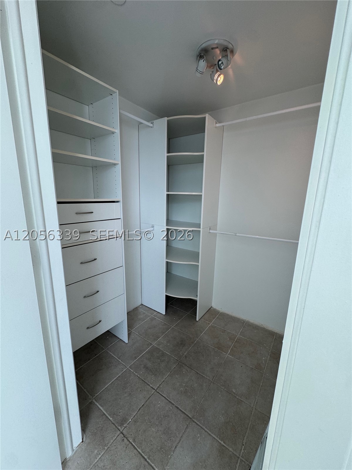 350 S Miami Ave #3612, Miami FL 33130