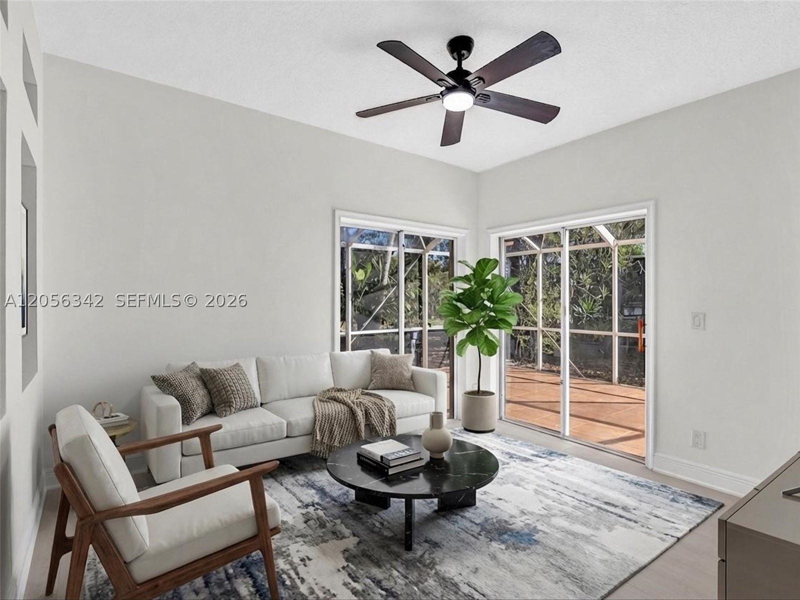 11407 Lakeview Dr, Coral Springs FL 33071
