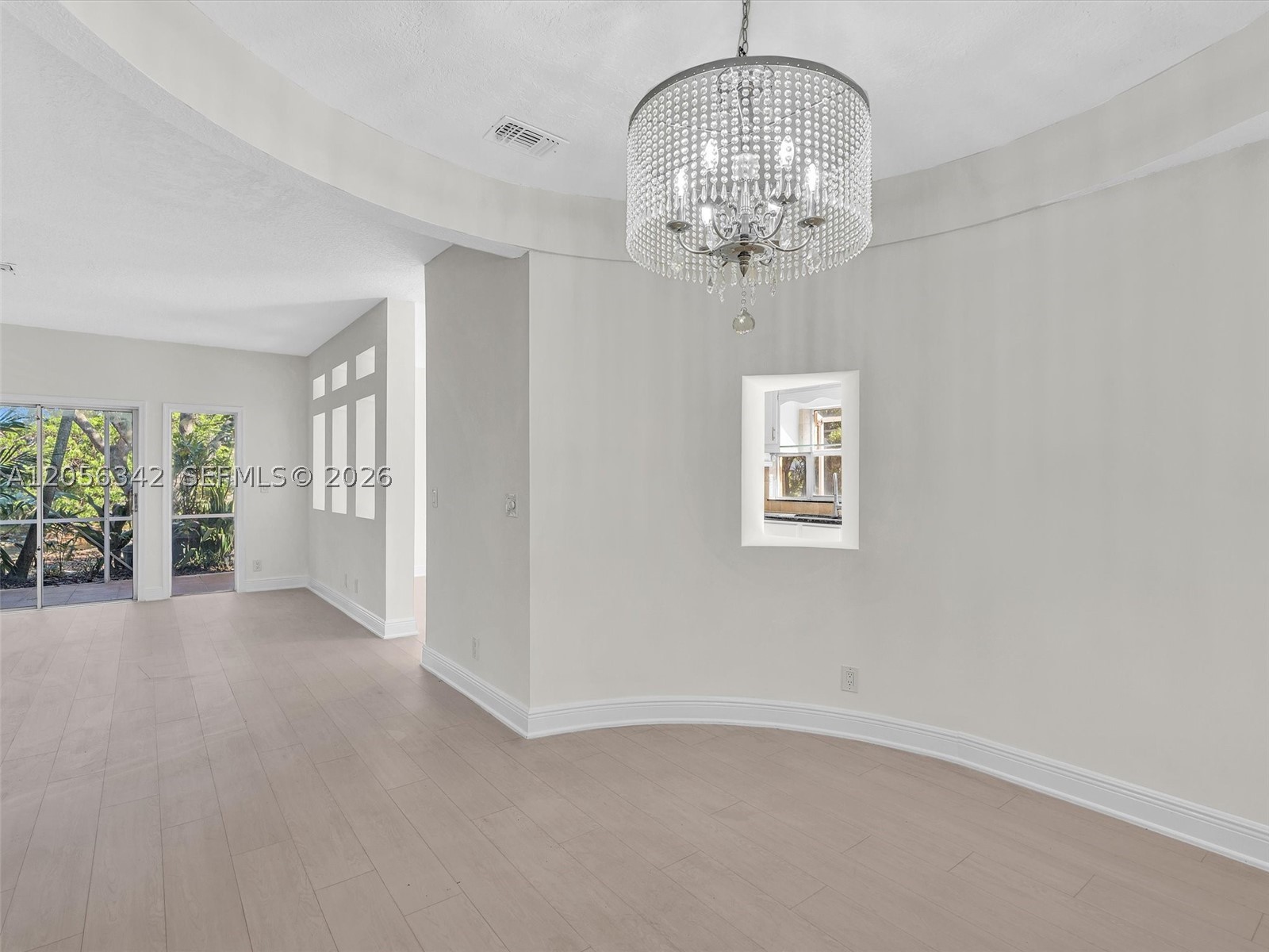 11407 Lakeview Dr, Coral Springs FL 33071