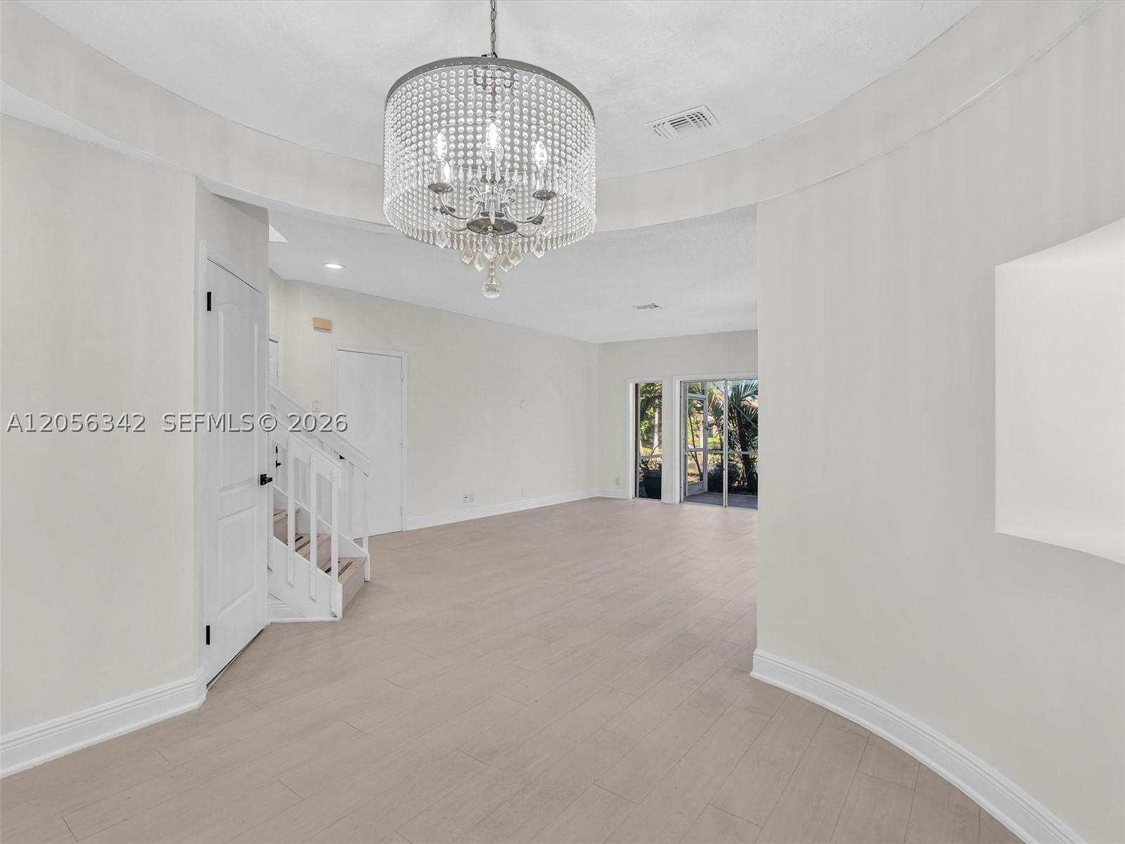 11407 Lakeview Dr, Coral Springs FL 33071