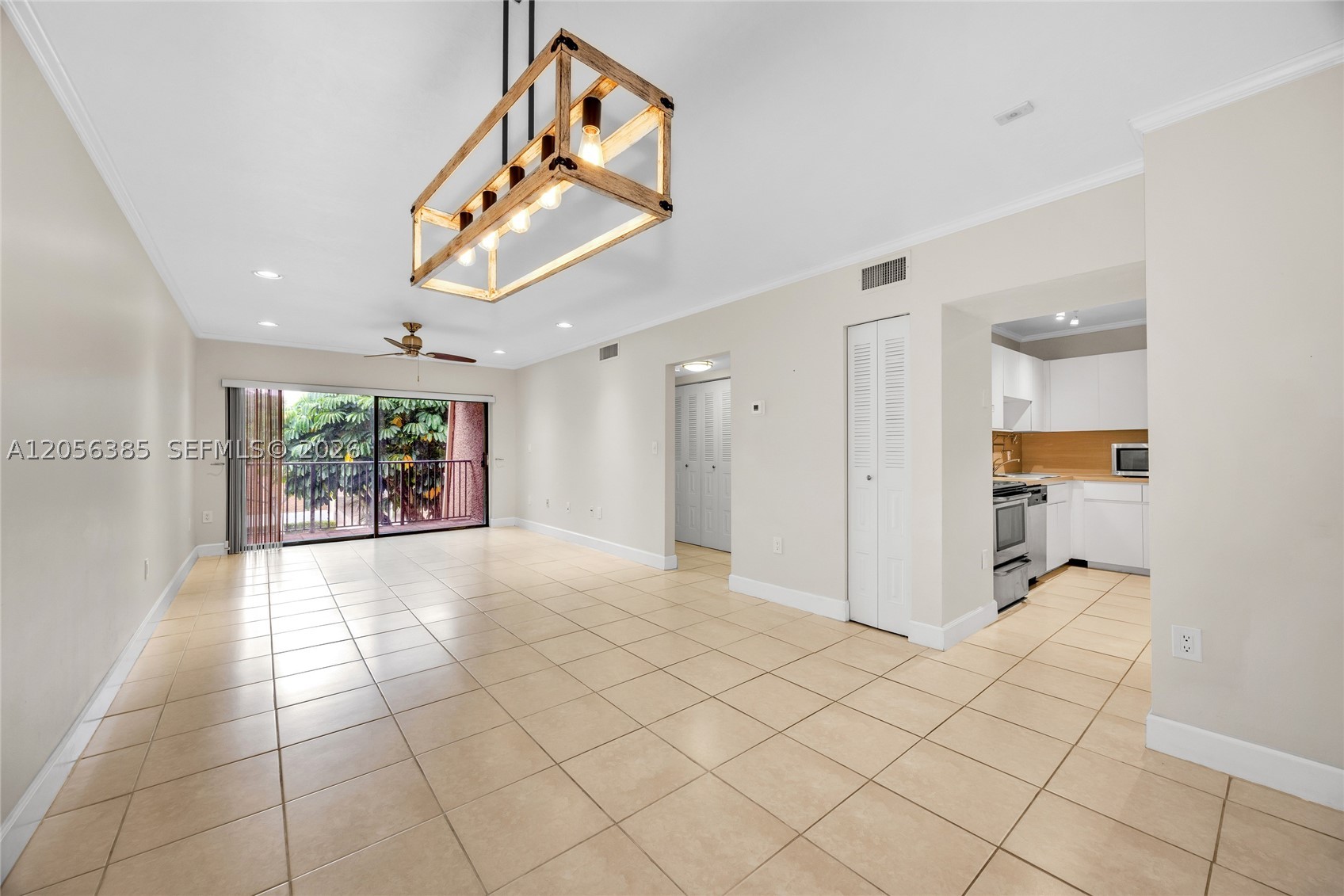 8261 SW 128th St #207, Pinecrest FL 33156