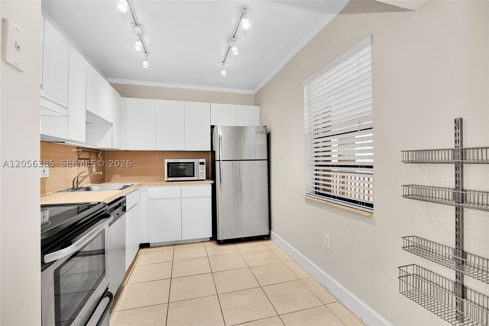 8261 SW 128th St #207, Pinecrest FL 33156