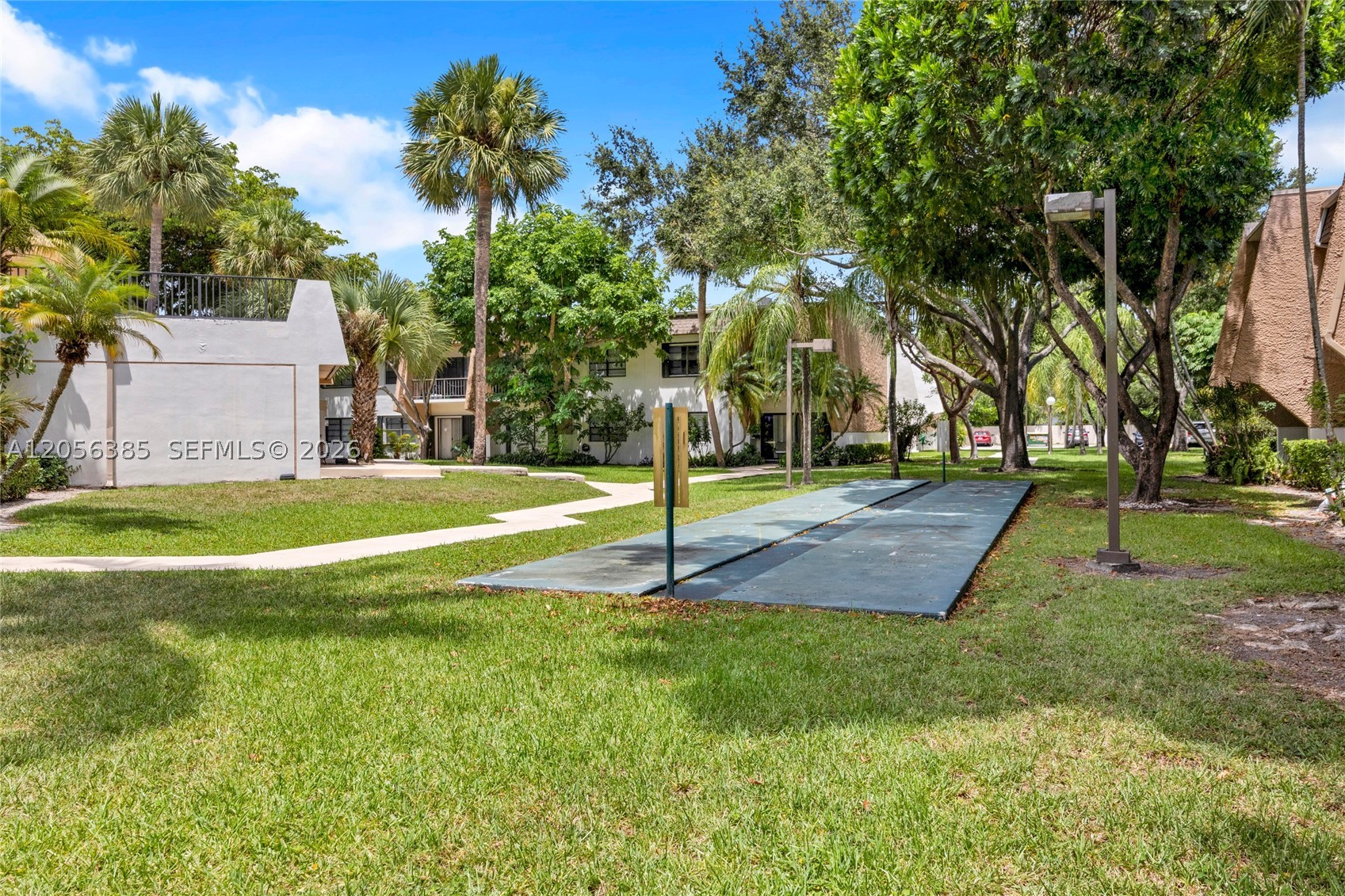 8261 SW 128th St #207, Pinecrest FL 33156