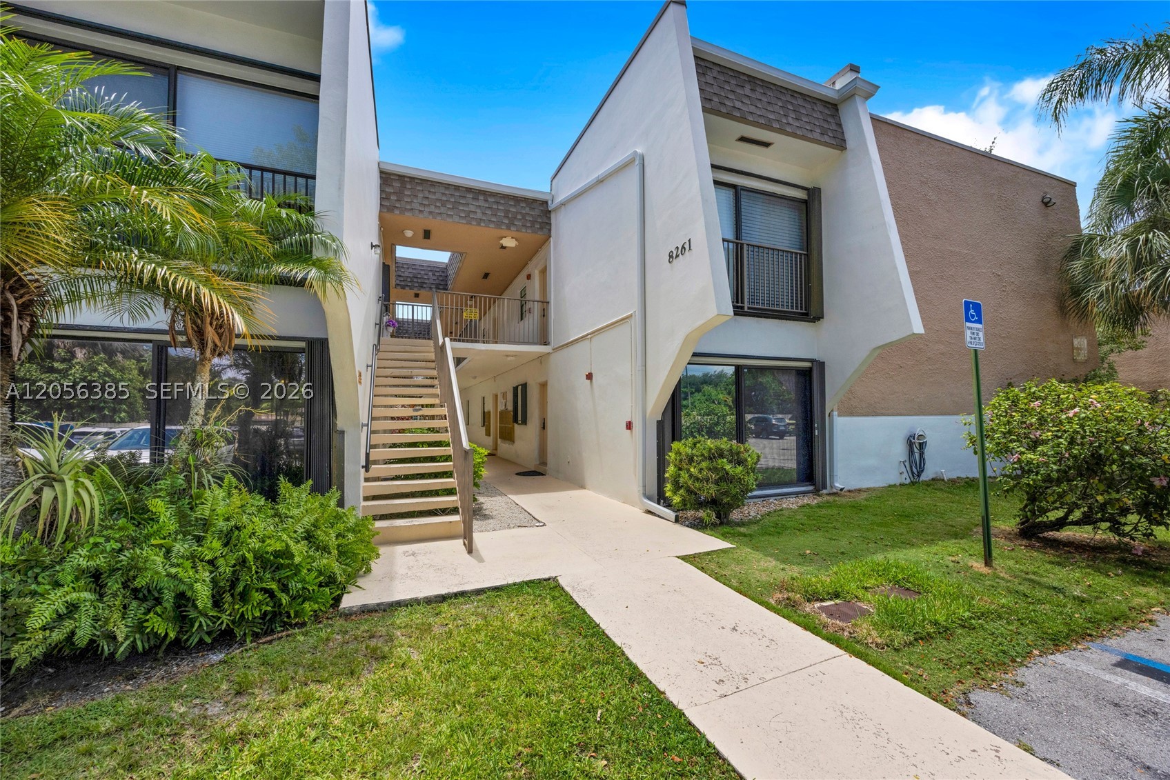 8261 SW 128th St #207, Pinecrest FL 33156
