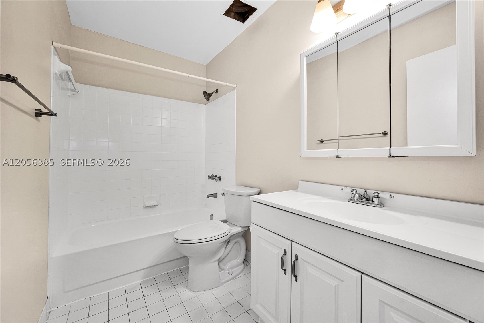 8261 SW 128th St #207, Pinecrest FL 33156