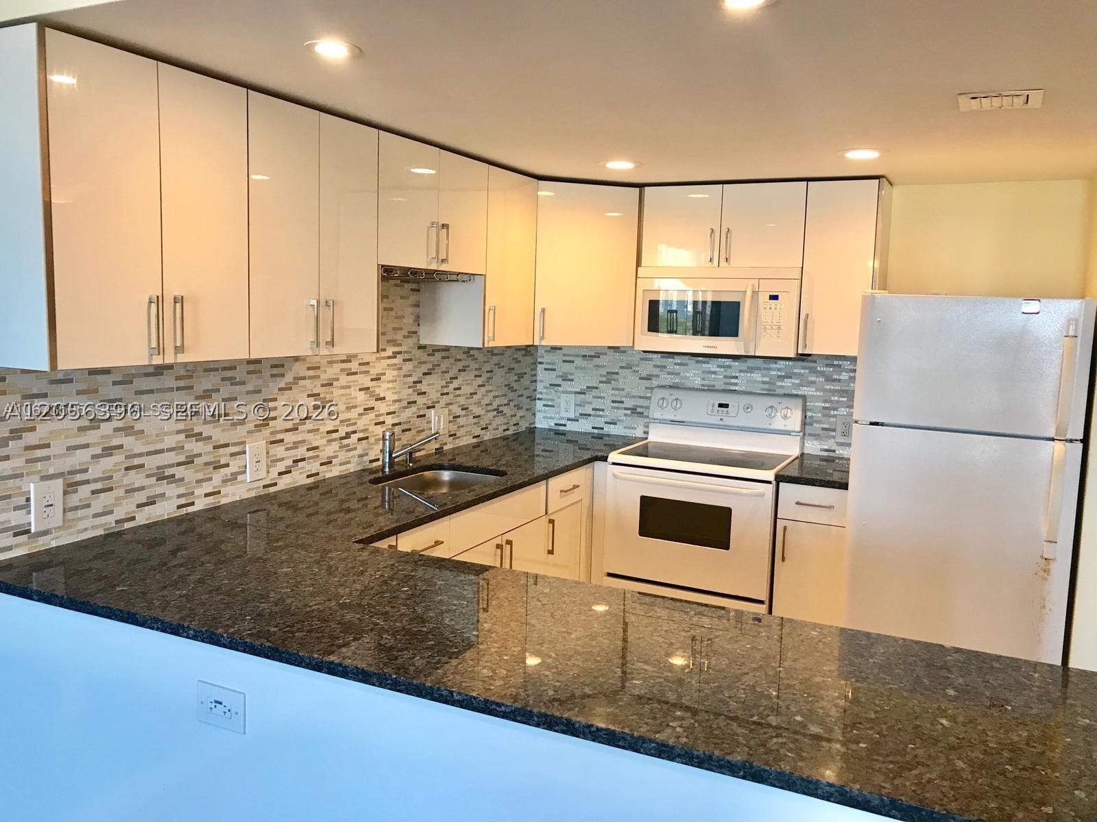 13155 Ixora Ct #907, North Miami FL 33181