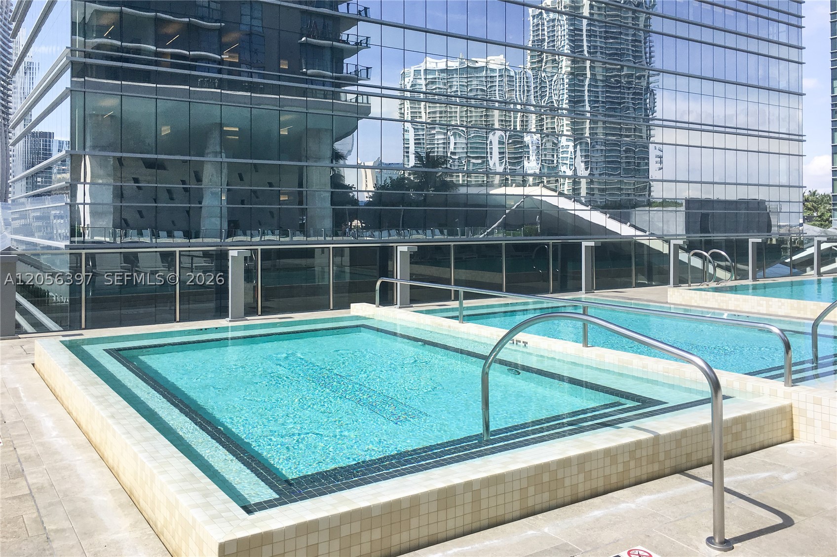 68 SE 6th St #3908, Miami FL 33130