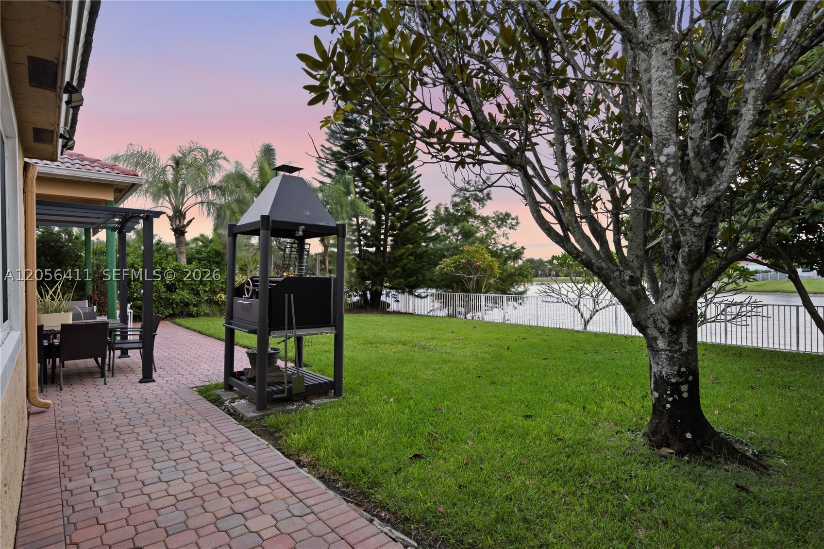 1032 NW 139th Ter, Pembroke Pines FL 33028