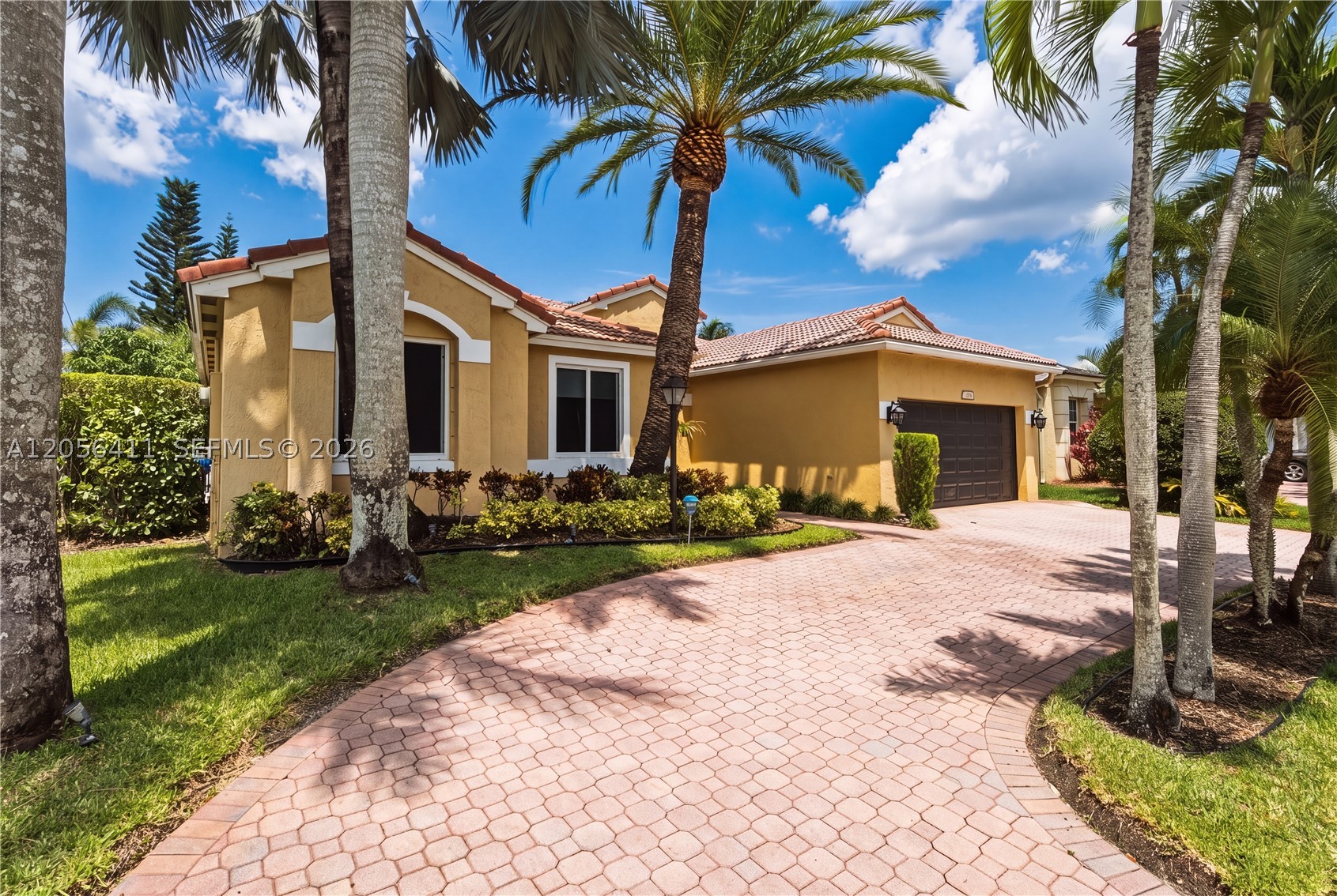 1032 NW 139th Ter, Pembroke Pines FL 33028