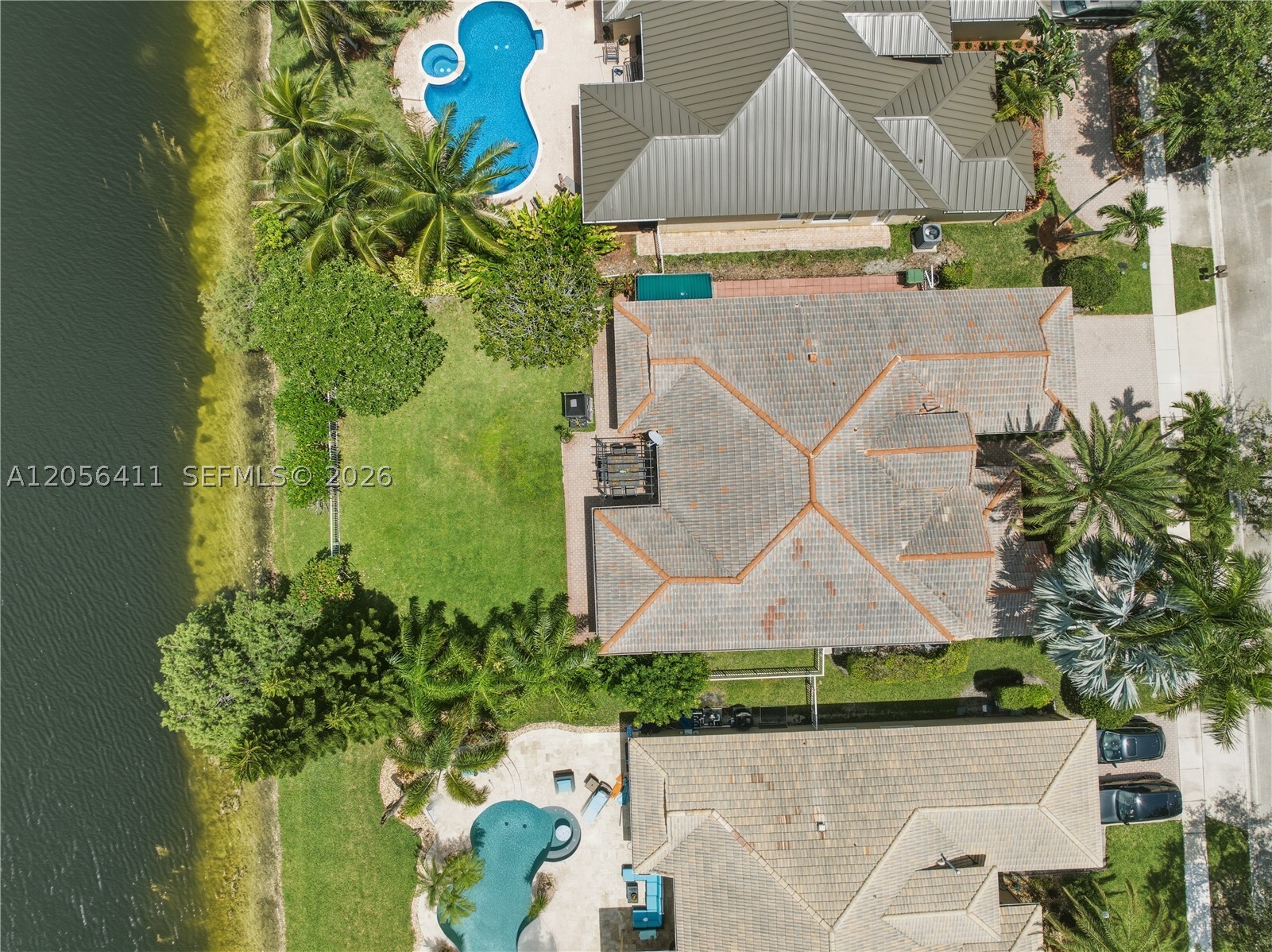 1032 NW 139th Ter, Pembroke Pines FL 33028