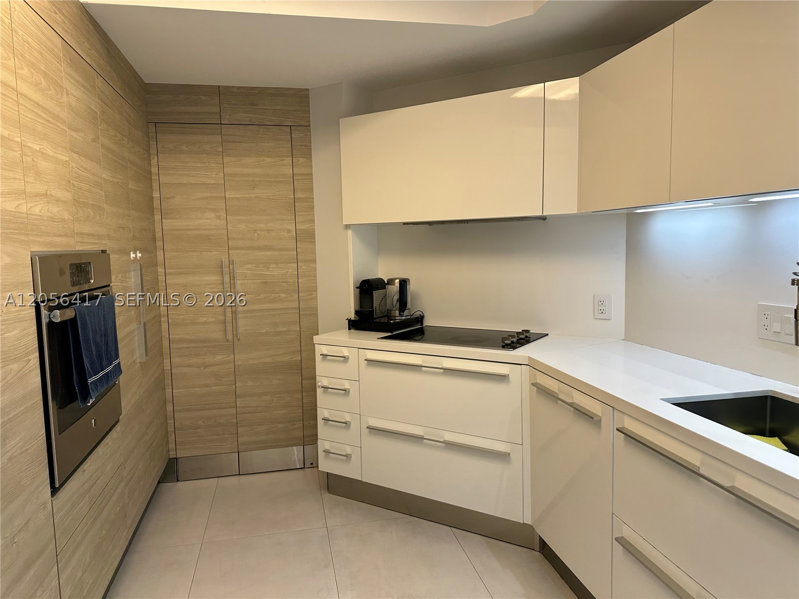 888 Brickell Key Dr #700, Miami FL 33131