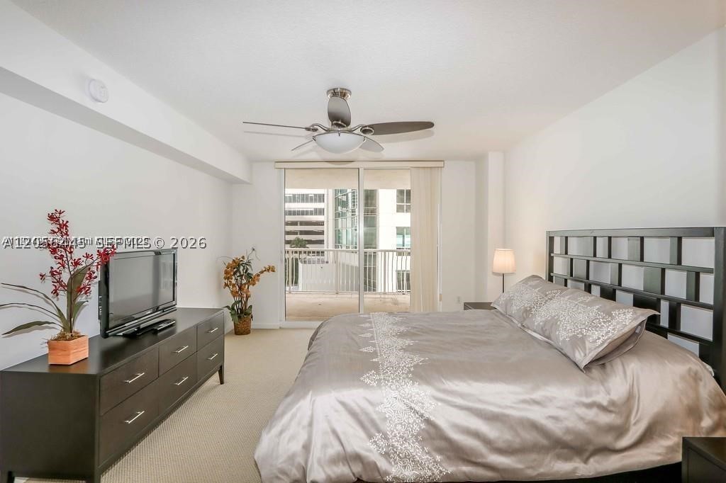 1200 Brickell Bay Dr #1518, Miami FL 33131