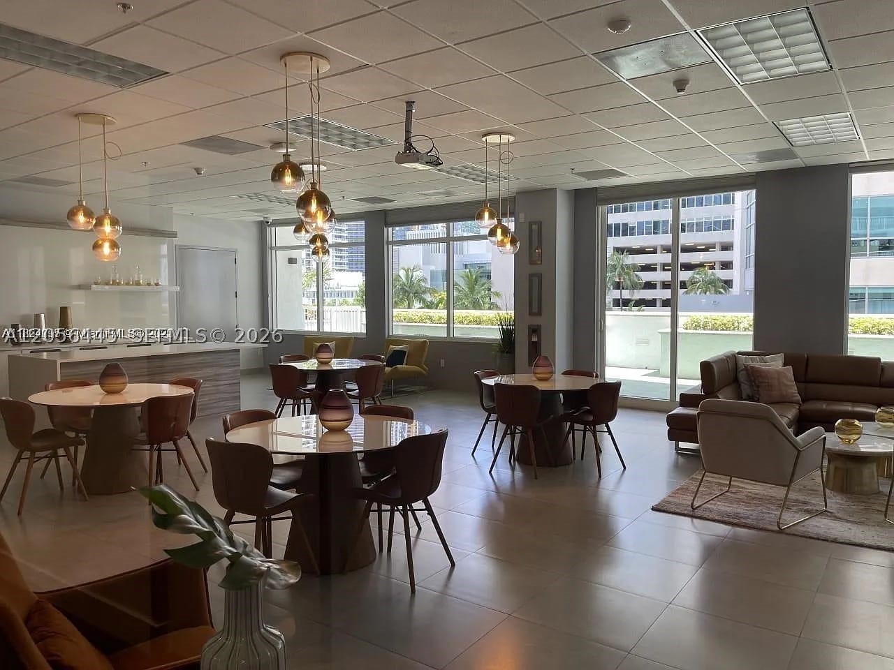 1200 Brickell Bay Dr #1518, Miami FL 33131