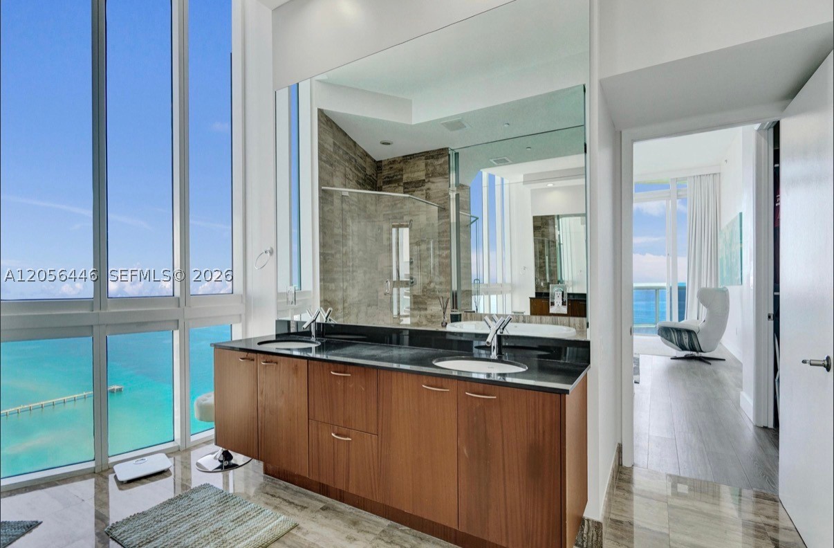 15901 Collins Ave #4301, Sunny Isles Beach FL 33160