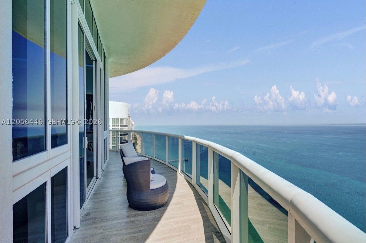 15901 Collins Ave #4301, Sunny Isles Beach FL 33160