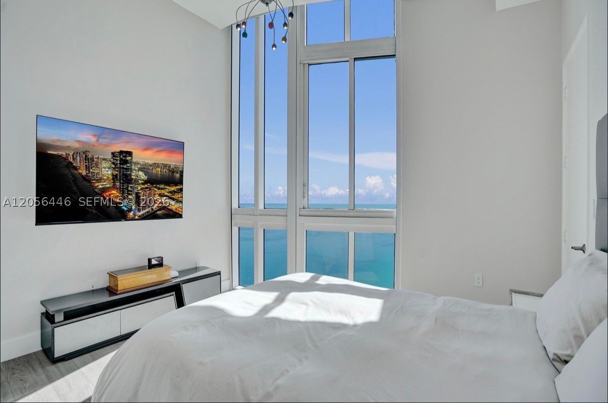 15901 Collins Ave #4301, Sunny Isles Beach FL 33160