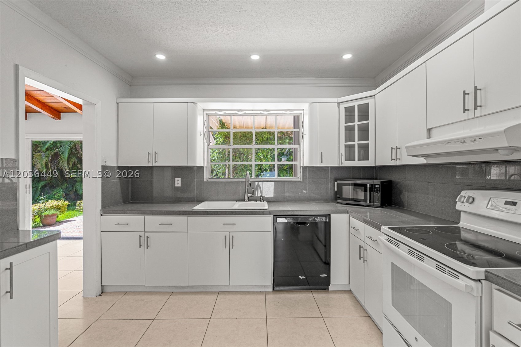 1540 Dorado Ave, Coral Gables FL 33146