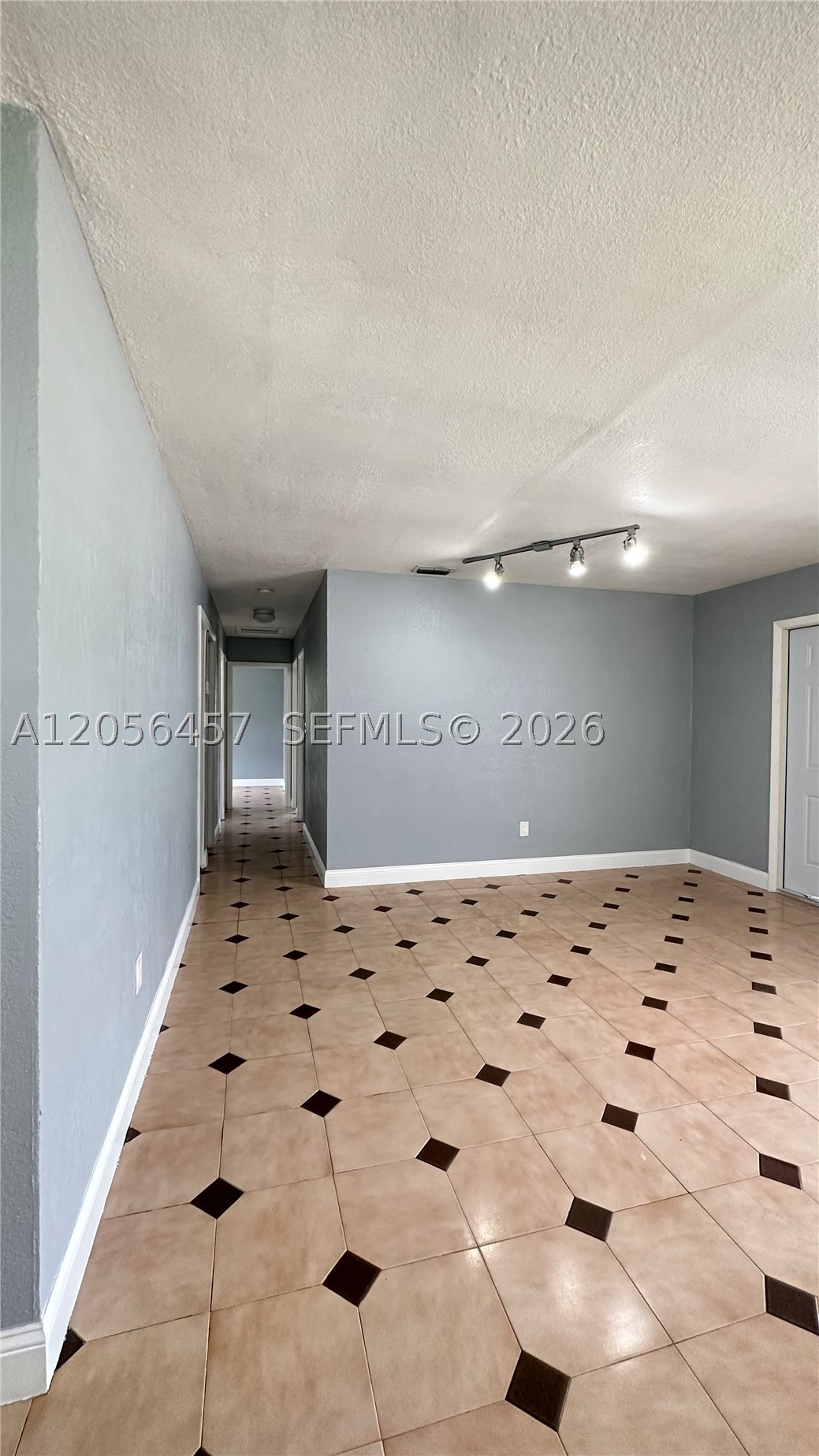 10771 SW 51st Dr, Miami FL 33165