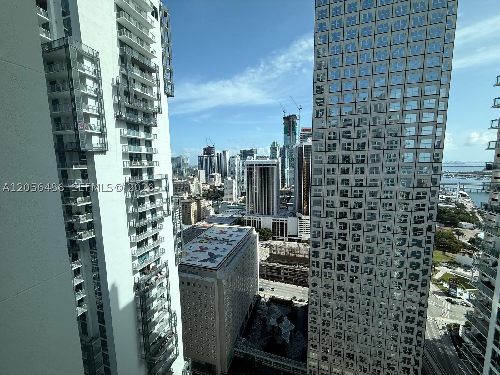 300 S Biscayne Blvd #T-3301, Miami FL 33131