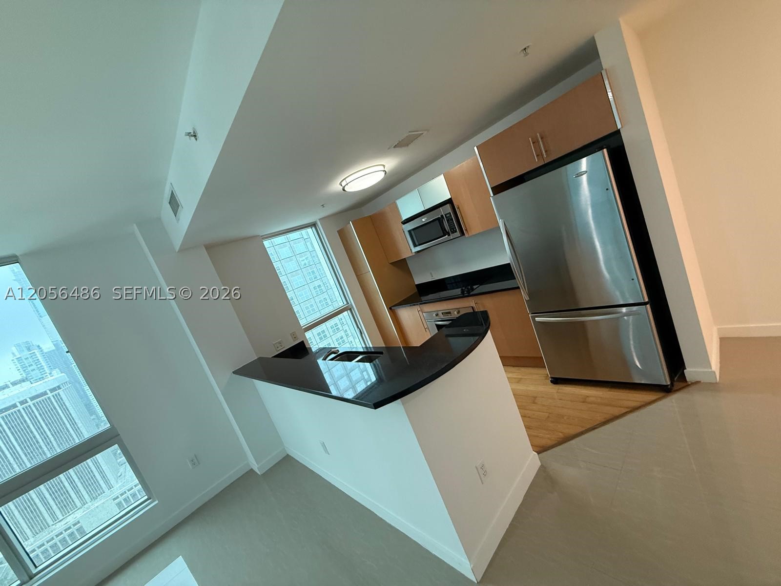 300 S Biscayne Blvd #T-3301, Miami FL 33131