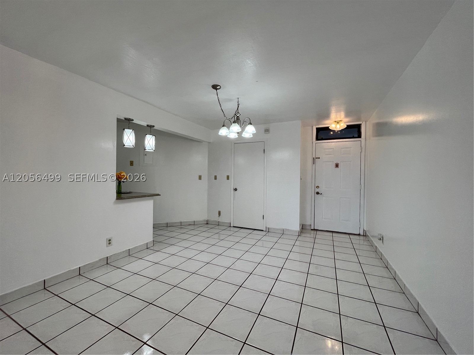 215 Lake Pointe Dr #104, Oakland Park FL 33309