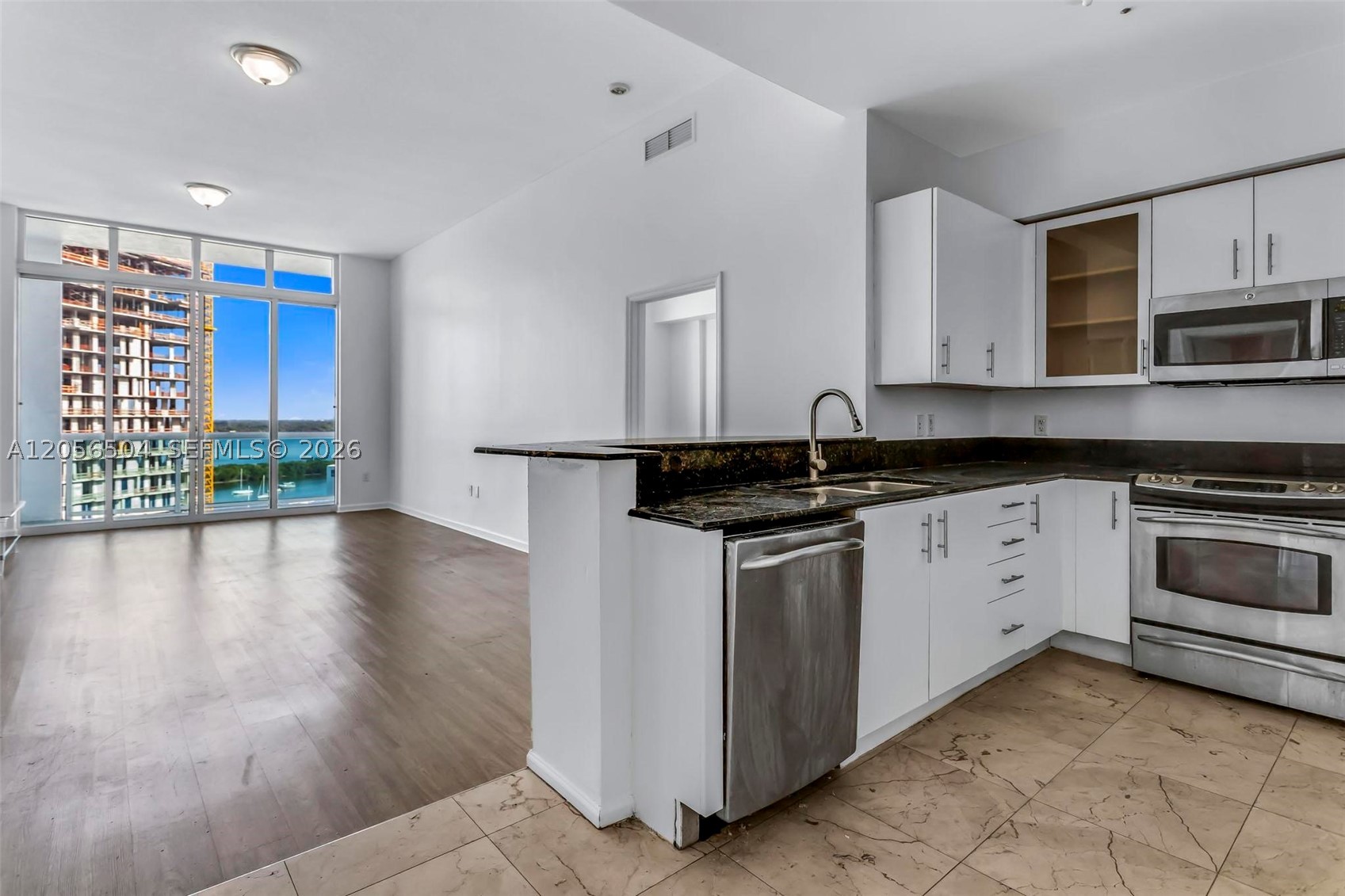 7900 Harbor Island Dr #PH19, North Bay Village FL 33141