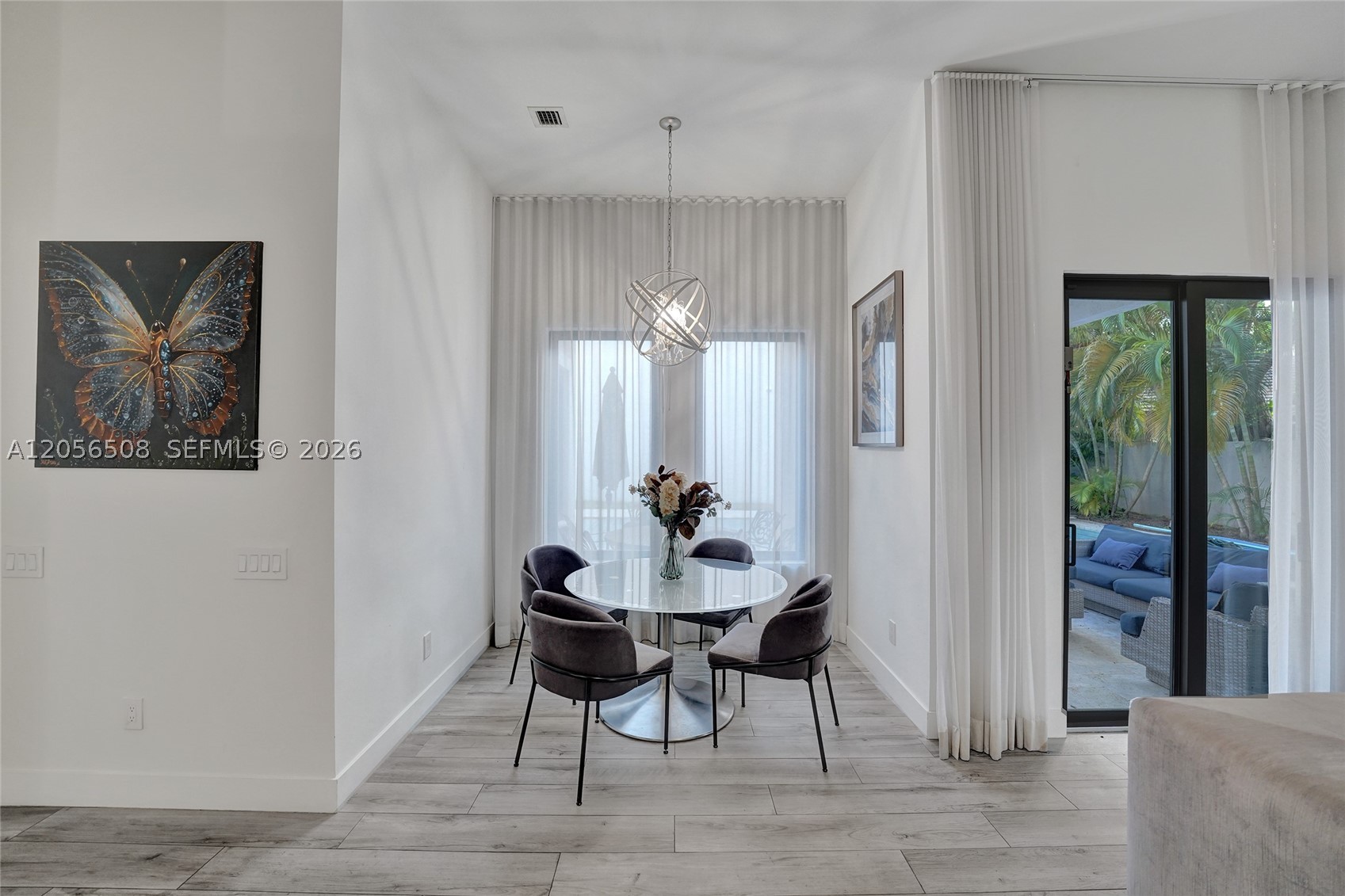 5742 E Brookfield Cir E, Hollywood FL 33312